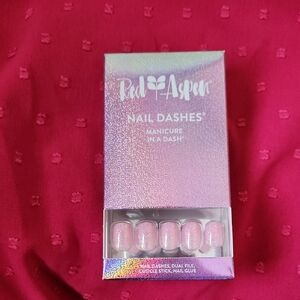 NIB Red Aspen Pink Nail Dashes